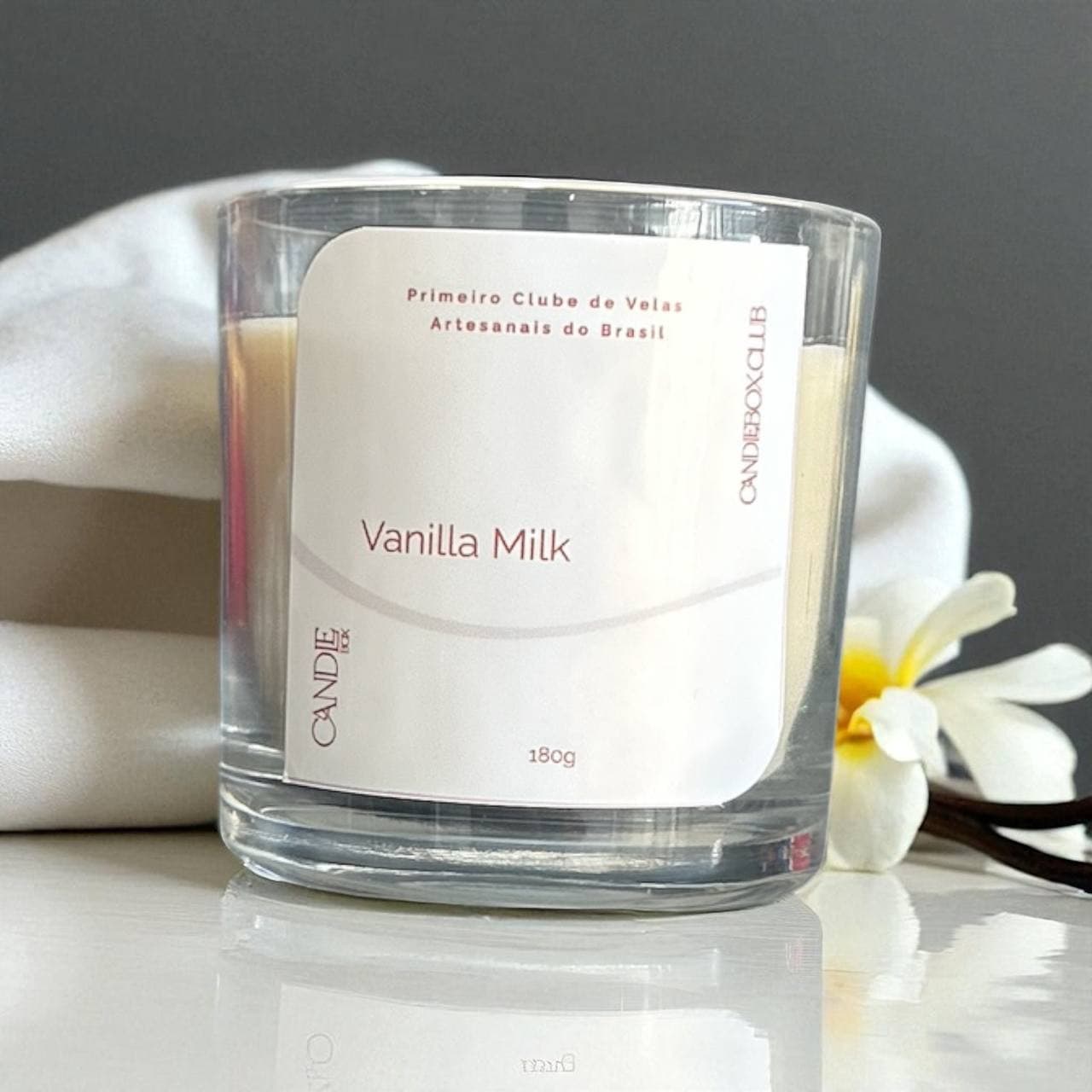 Vanilla Milk - Vela Aromática Coleção Clássica 180g